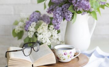 Dlaczego nie powinno się pić herbaty z cytryną?